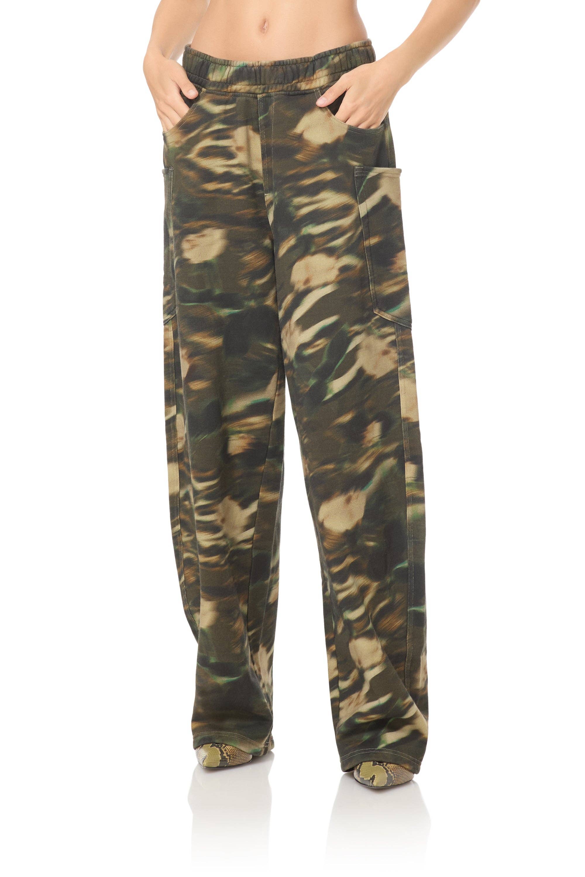 Ryan Barrel Sweatpant - Rushed Camo