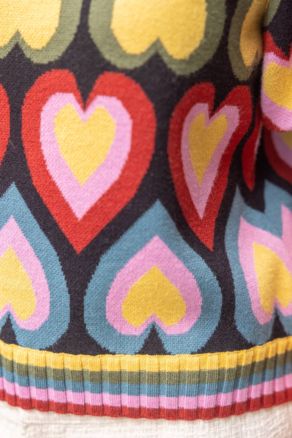 Bubble Sleeve Heart Print